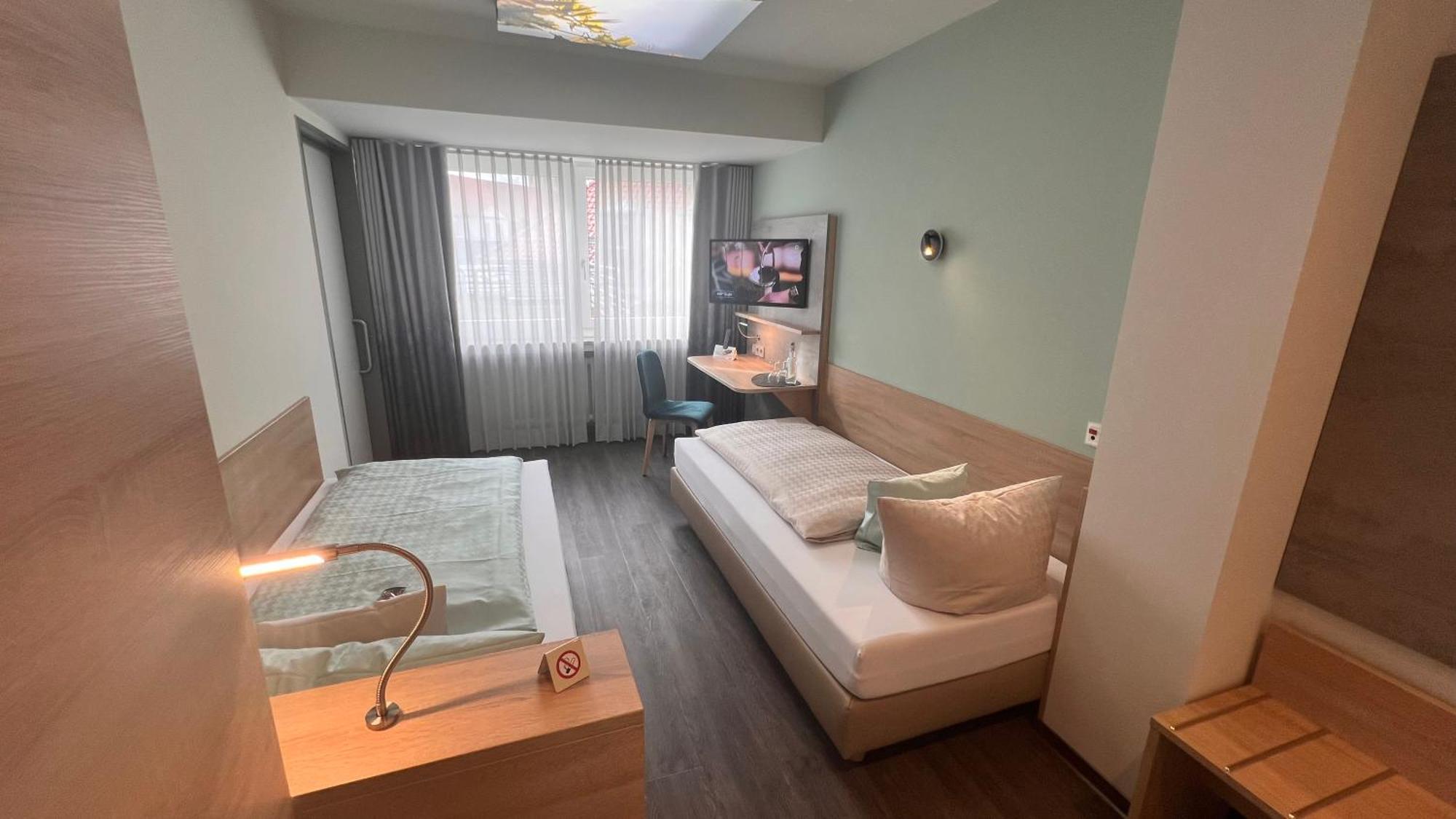 In Via Hotel พาเดอร์บอร์น ภายนอก รูปภาพ